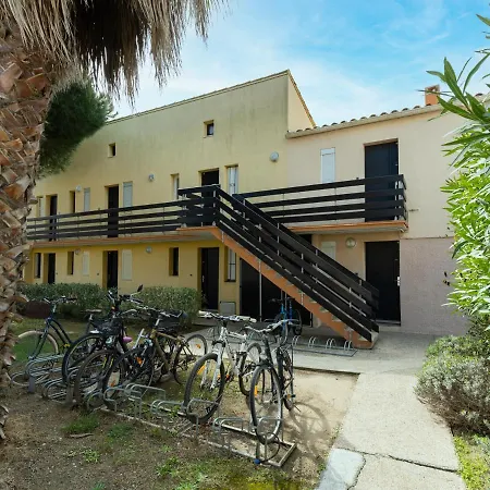 Studio For 4 *
